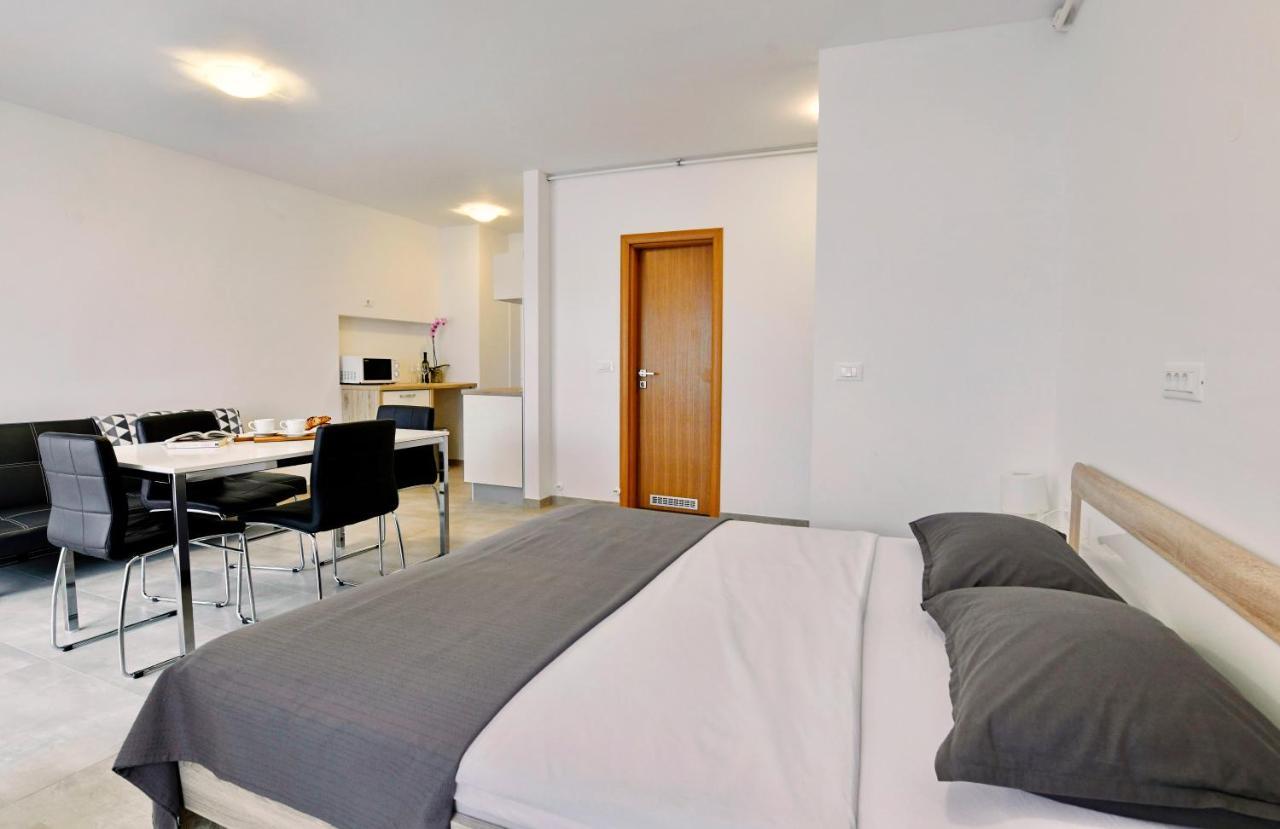 Apart Residence Rudan 罗维尼 外观 照片