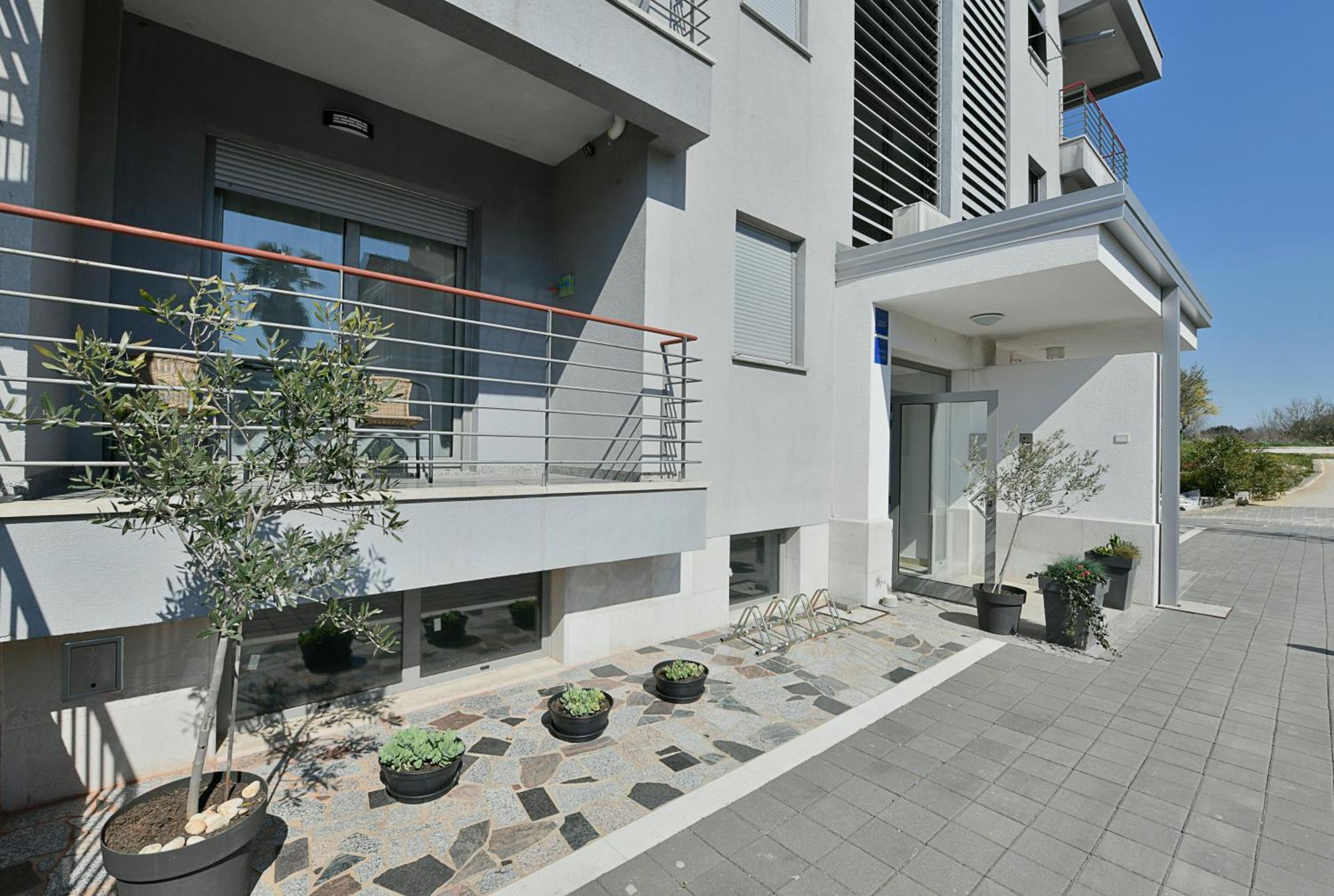 Apart Residence Rudan 罗维尼 外观 照片